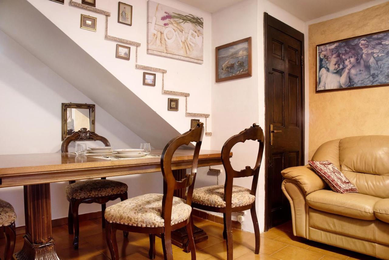 Casa Flora Apartment Porto Ceresio Ngoại thất bức ảnh
