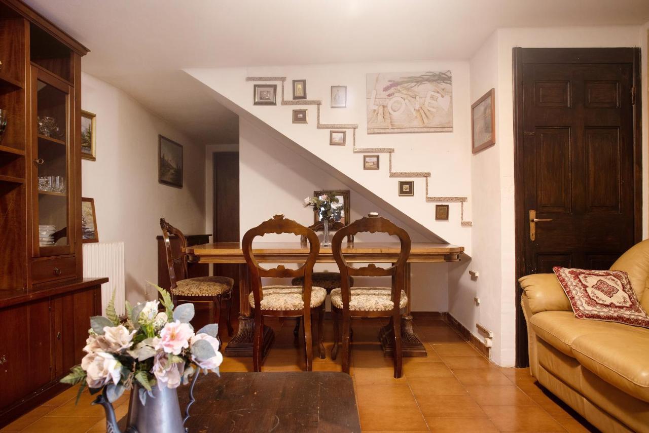 Casa Flora Apartment Porto Ceresio Ngoại thất bức ảnh