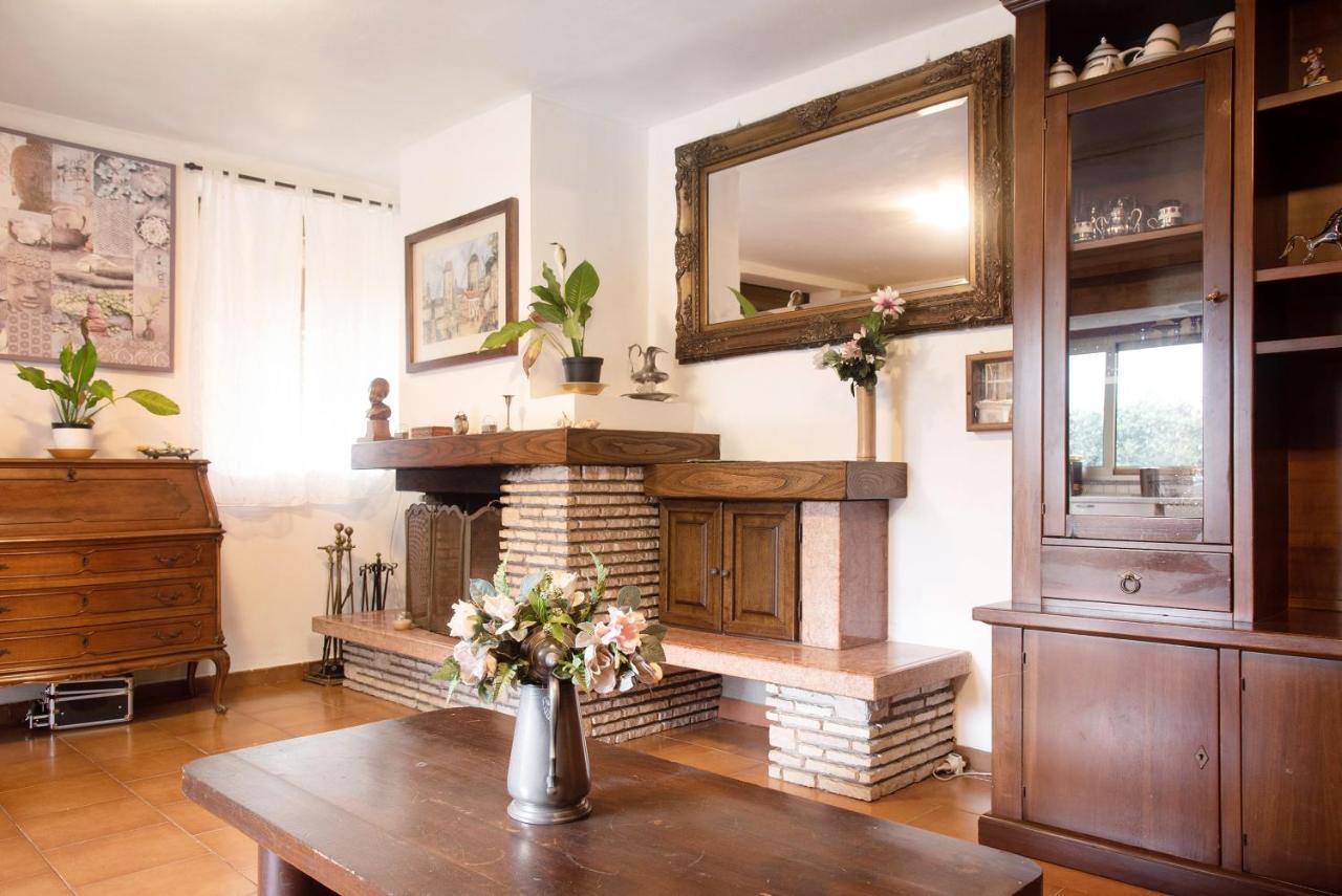 Casa Flora Apartment Porto Ceresio Ngoại thất bức ảnh